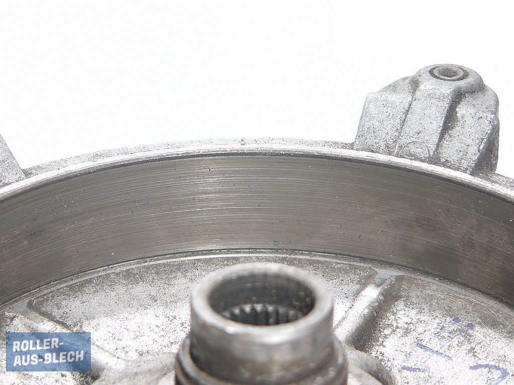 (Bild für) Bremstrommel hinten Piaggio Vespa V50, PV 125 #3 - zum Schließen ins Bild klicken