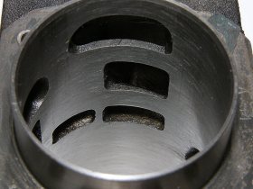 (Bild für) Zylinder 136 ccm Malossi MKI mit MKII Zylinderkopf Vespa V50, PV, PK #1