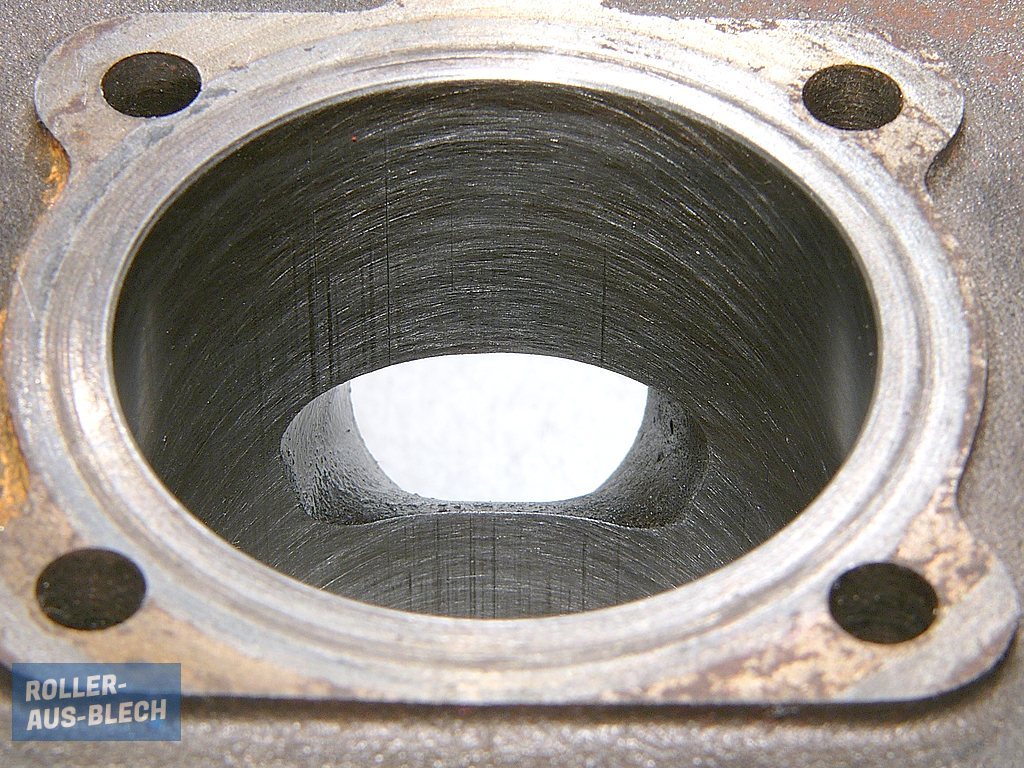 (Bild für) Zylinder 136 ccm Malossi MKI mit MKII Zylinderkopf Vespa V50, PV, PK #1 - zum Schließen ins Bild klicken