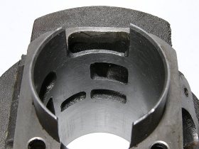 (Bild für) Zylinder 136 ccm Malossi MKII mit Zylinderkopf Vespa V50, PV, PK #2