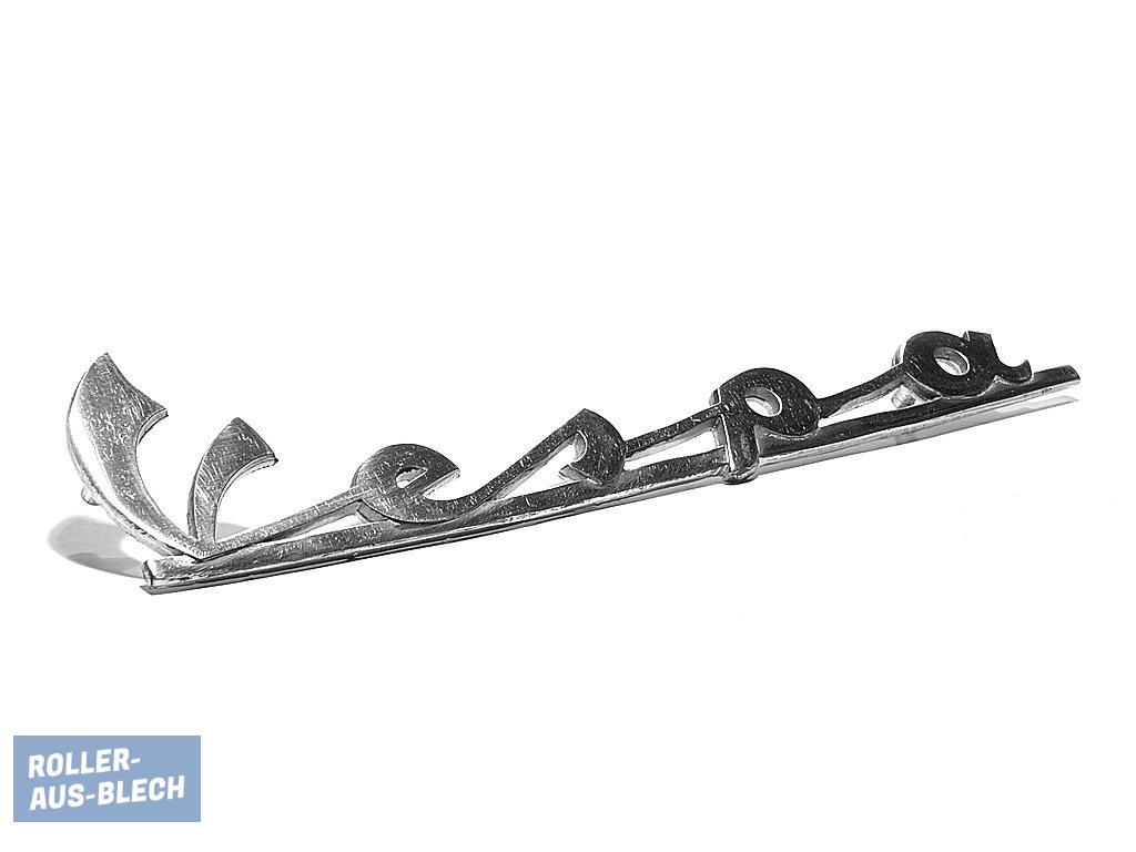 (Bild für) Schriftzug Beinschild klassisch 3-pin handpoliert "Vespa" V50 - zum Schließen ins Bild klicken