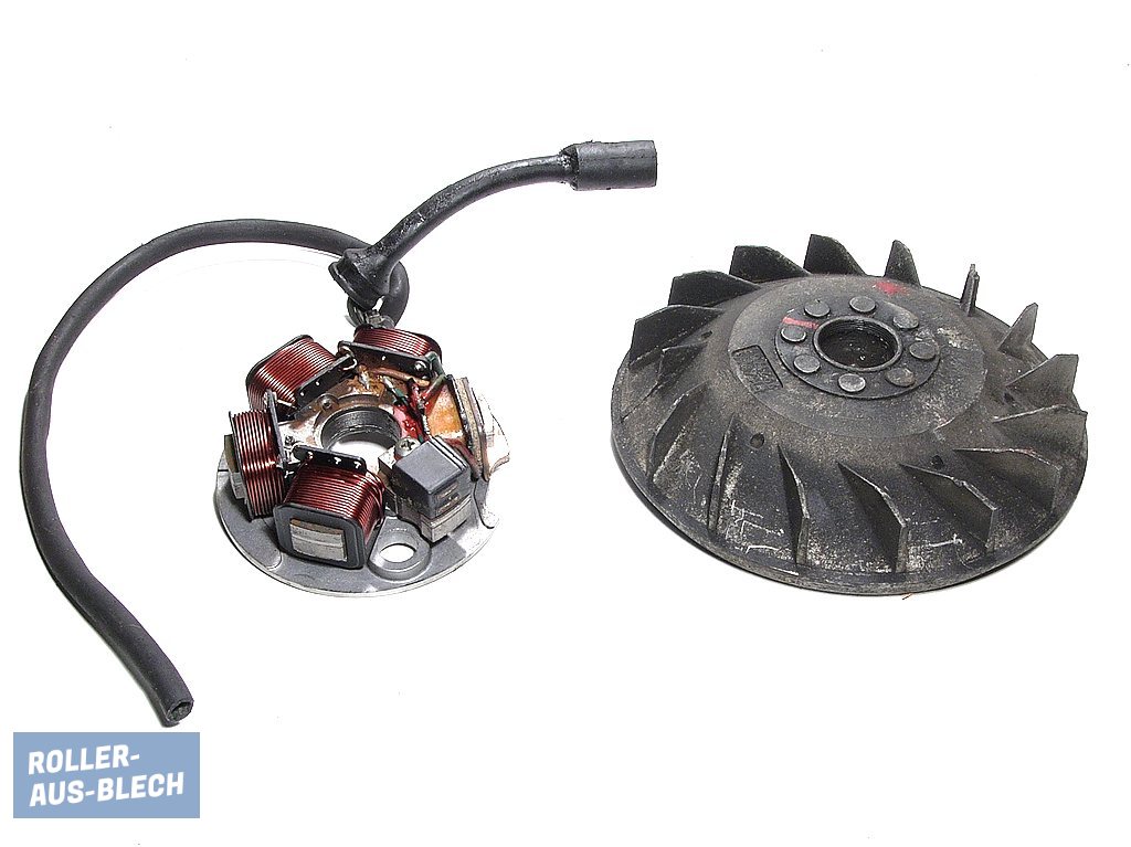 (Bild für) Zündung SET Zündgrundplatte kontaktlos Polrad kleiner Konus Vespa PK - zum Schließen ins Bild klicken